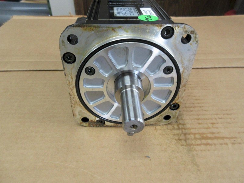 Used Haas Sigma 1 (Short) Servo Axis Motor (Yaskawa SGMG-09A2AB) Part #93-0346