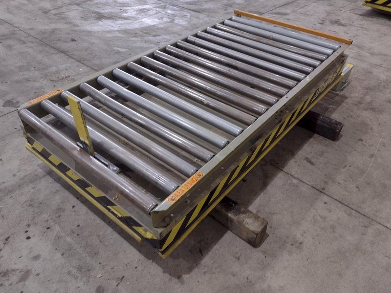 4,000 LB X 72" X 36" SOUTHWORTH MODEL #LS4-36 HYDRALUIC LIFT TABLE WITH ROLLER TOP: STOCK #20898