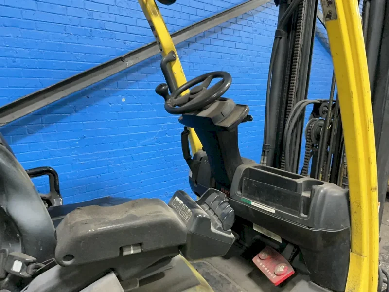 HYSTER PROPANE FORKLIFT