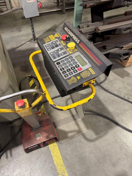 2007 Accurpress 713012 Hydraulic Press Brake (#5675)