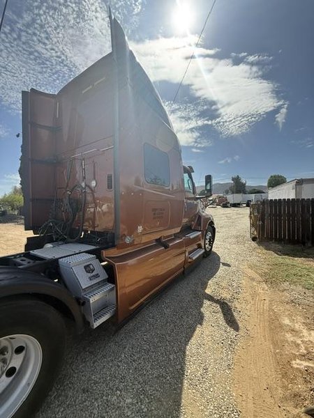 International LT625 Sleeper Truck, 2018 – Cummins X15 Diesel, Automatic Transmission, Tandem Axle &amp; Air Ride