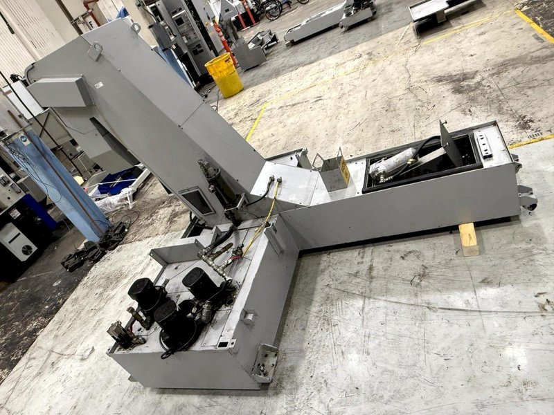 Mori Seiki NHX4000 400mm CNC HMC, 2012 – ChipBlaster Coolant Filtration System, Chip Conveyor, Tooling