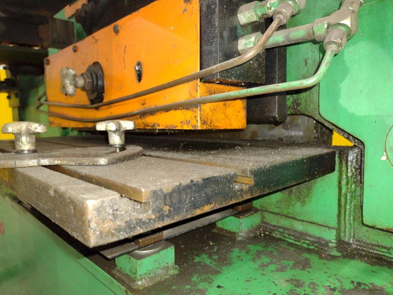 105 TON HILL ACME MODEL #6A HYDRAULIC IRONWORKER W/ CLAMPING: STOCK #22832