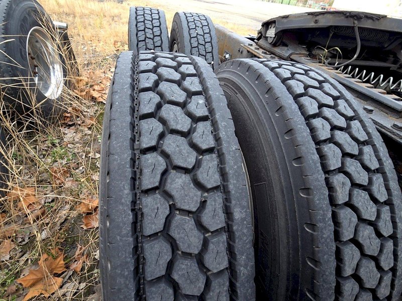 Kenworth T680 Sleeper Truck, 2016 – Paccar MX-13, Eaton Auto