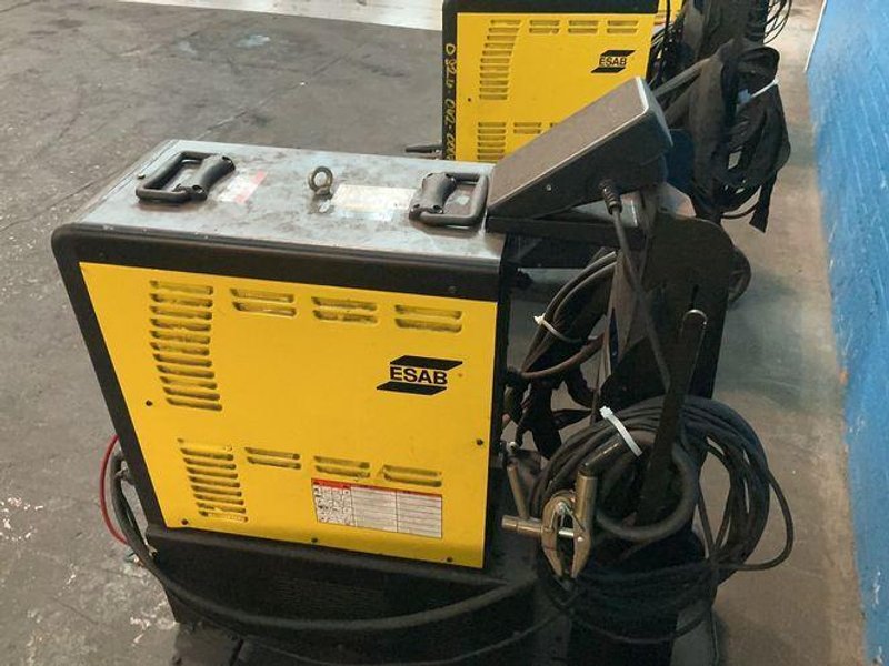 Esab 350 Amp Welder - Heliarc 353i Ac-dc