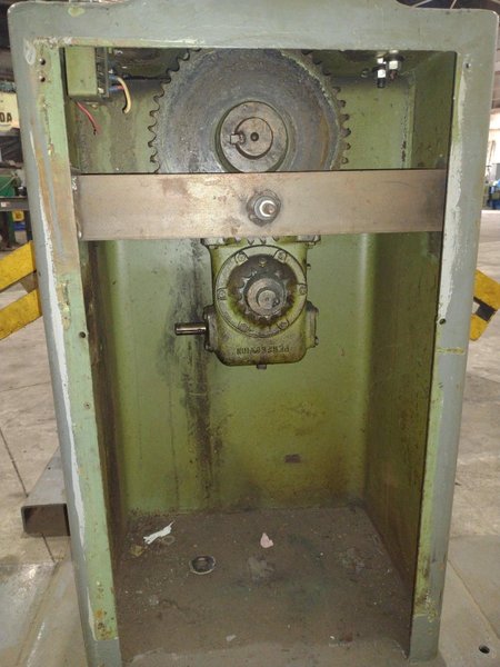 2500 LB X 24&quot; AMERICAN MODEL 60 COIL REEL UNCOILER: YOBRO #23909