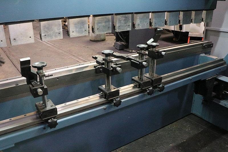 10' x 192 TON DURMA CNC HYDRAULIC PRESS BRAKE MODEL AD-R 30175