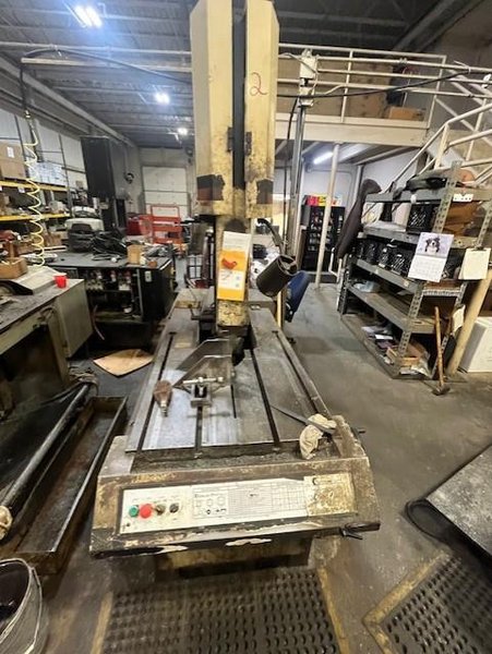 18" X 22" MARVEL 8 MARK 2 VERTICAL BAND SAW STOCK# 3910