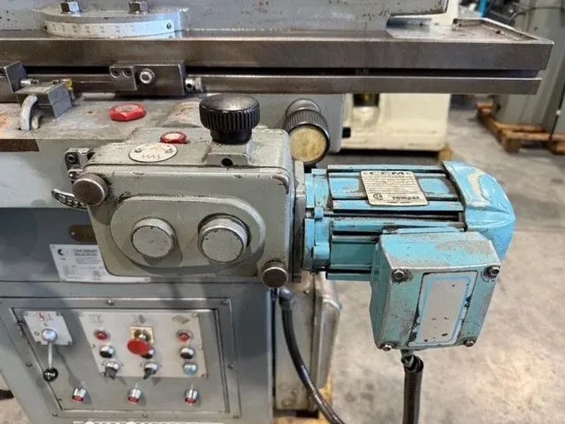 CINCINNATI MILACRON #2MT Tool &amp; Cutter Grinder Power Table #7581
