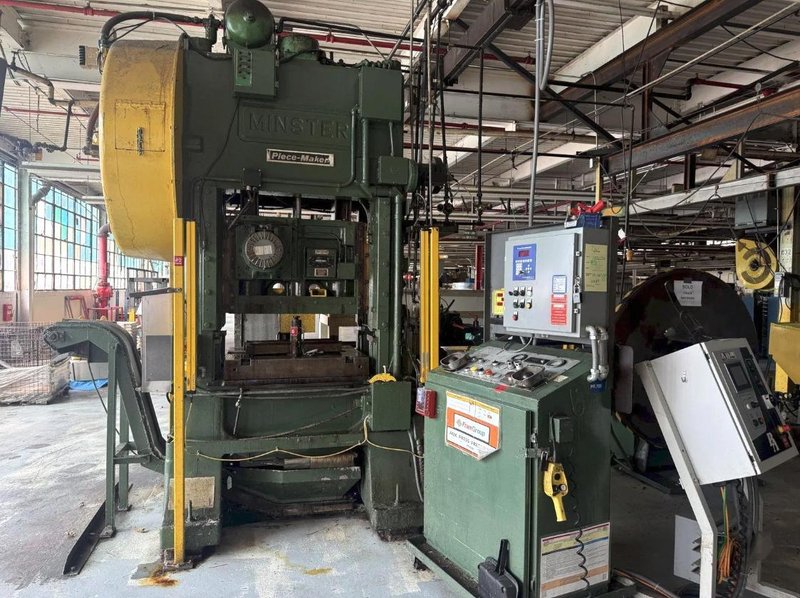 75 TON MINSTER P2-75-36 PIECE MAKER STRAIGHT SIDE HIGH SPEED PRESS. STOCK # 0980526