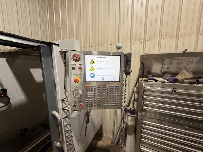 Haas TM-2P CNC VMC, 2014 – Wireless Probing, Chip Auger, Programmable Coolant, ATC