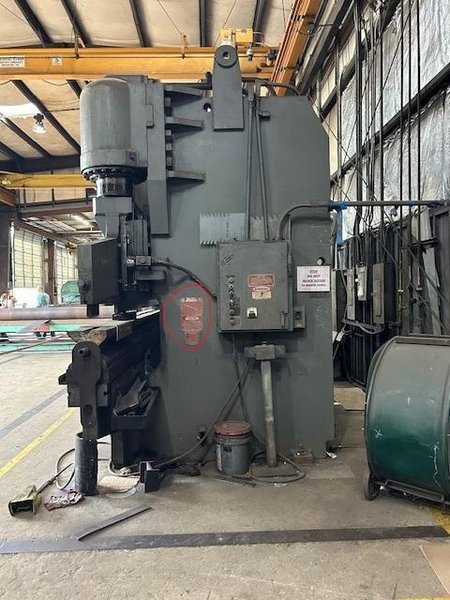 500 TON X 18&#039; PACIFIC K500-18 WIDE FLANGE HYDRAULIC PRESS BRAKE. STOCK # 0343625