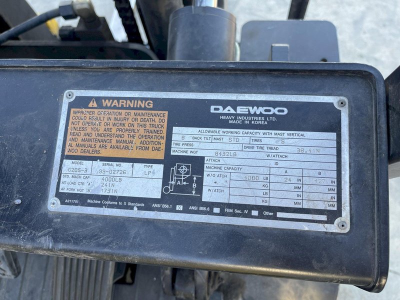 4,000 LBS DAEWOO PROPANE FORKLIFT: STOCK #75782