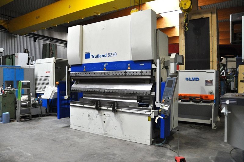 Trumpf trumabend - 230 ton x 3050 mm CNC