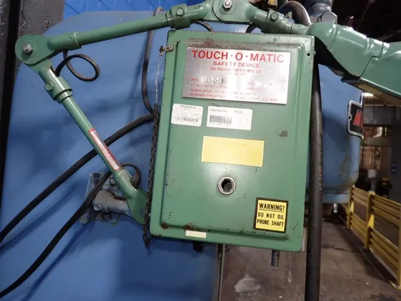 THE DENISON ENGINEERING CO 4 TONS HYDRAULIC PRESS  -  DF4C04C28A59D38C35S01