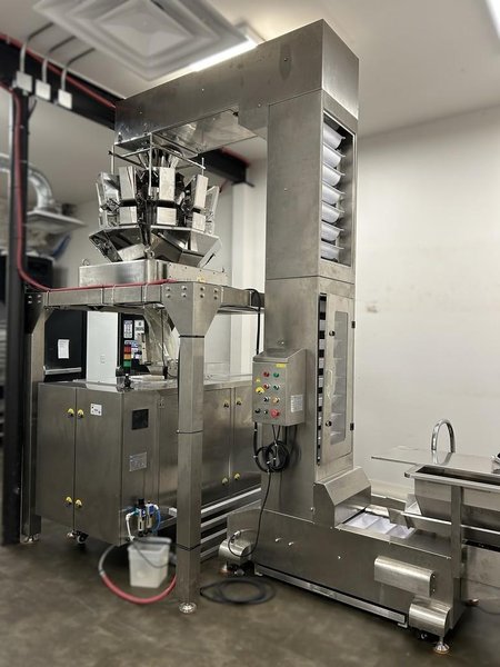 Plan It Packaging Systems Neptune EcoBagger 2600 Pre-Made Pouch