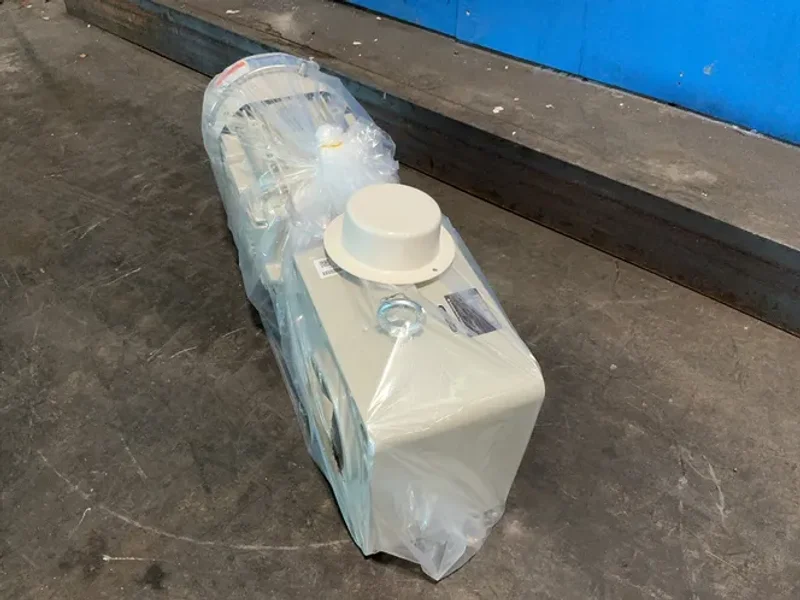 SUMITOMO HEAVY INDUSTRIES, INC. 5 HP GEAR DRIVE   -  RNYM5-1633-B-25