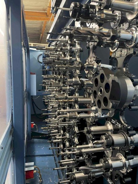 Matsuura Mam72-63v (PC17) UMC, 2005 – 5 Axis, 17 Pallet System, 20k RPM Spindle