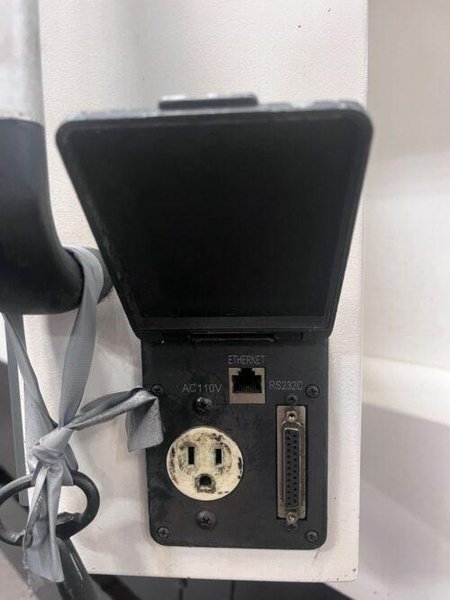 Hyundai Wia F400 CNC Vertical Machining Center – Mill