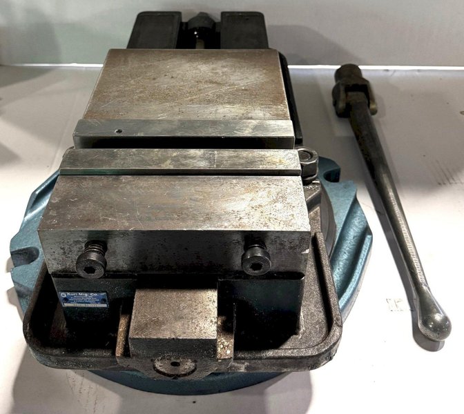 8&quot; Kurt Vise No. D810, 10&quot; Maximum Opening, Swivel Base