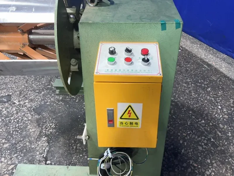24” UNCOILER