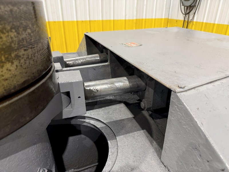 5" X 5" X 1/2" PULLMAX MODEL #Z41 VERTICAL/HORIZONTAL HYDRAULIC ANGLE ROLL: YOBRO #25804