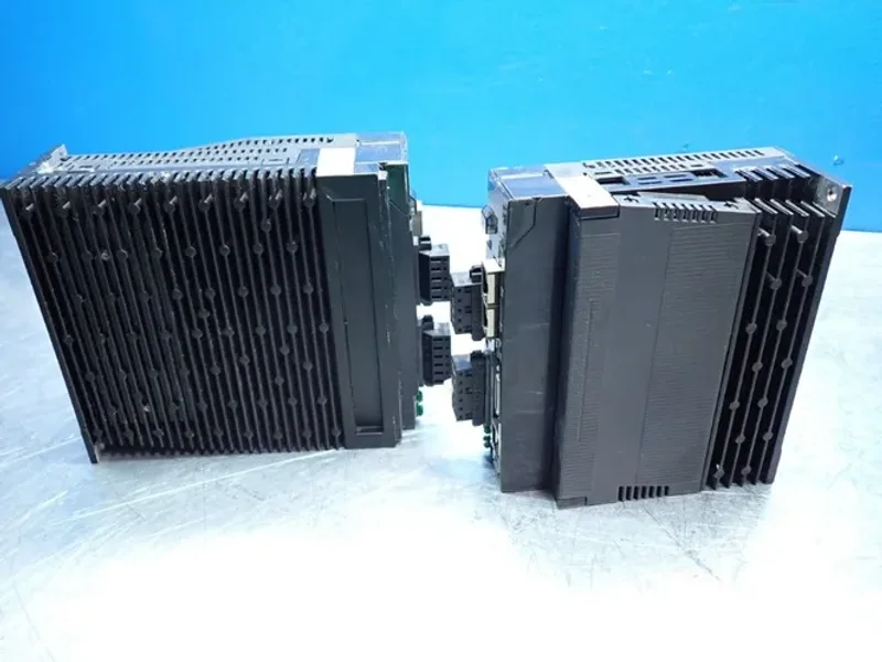 OMRON LINEAR MOTOR ASSEMBLY PICK &amp; PLACE SYSTEM  -  R88L-ES-PM-C110-B100-0001