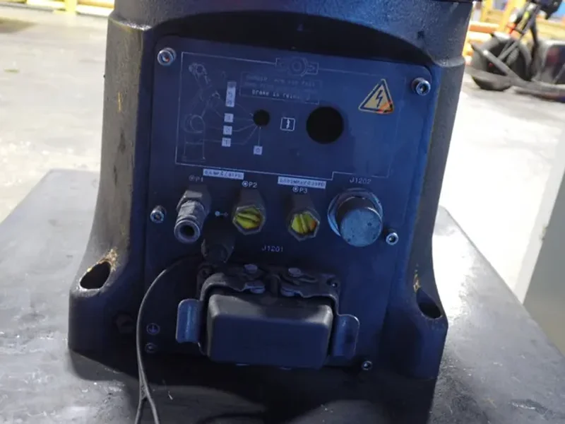 STAUBLI ROBOT  -  TX90XL