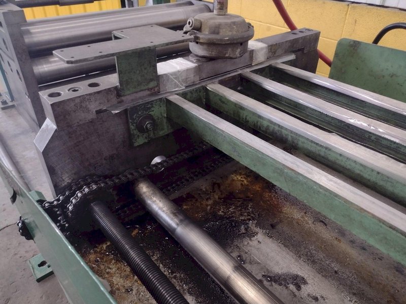 24" TRIAD DESIGN &amp; MFG FEEDER: STOCK #17013