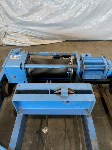 3 TON ACE TOP RUNNING DOUBLE GIRDER TROLLEY HOIST. STOCK #0309922