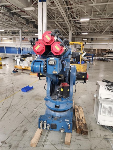FANUC M900ib 280L A05B-1335-B203 W/ R-30IB PLUS CONTROLS A05B-2638-B028 USED