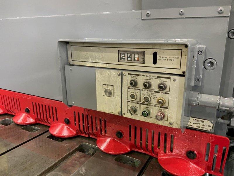 12' X 1/4" CINCINNATI POWER SQUARING SHEAR: STOCK #81291