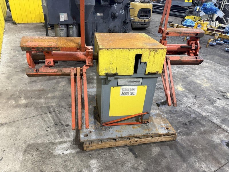 3,000 LBS X 24" MARION MANUFACTURING DOUBLE END PULL OFF COIL REEL UNCOILER: YOBRO #26062