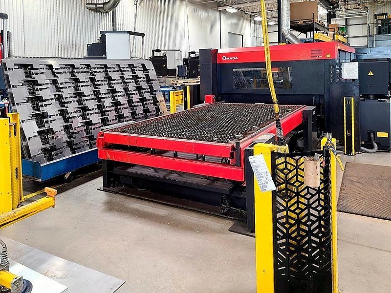 Amada FOM2 3015 NT CO2 Laser