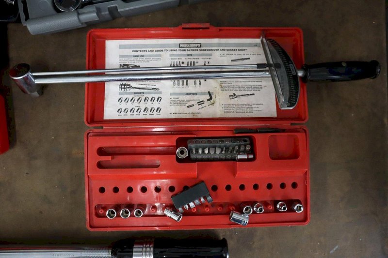 Torque Wrench Ratchets, Adjustable, Craftsman, Snap-On and Others, 1/4", 3/8", 1/2" Drives- Auction Item