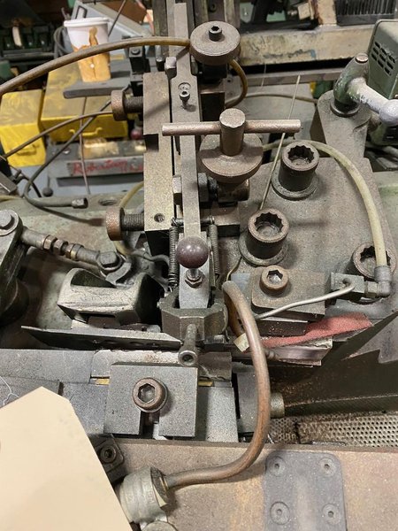 Sacma Model RU-1 Thread Roller