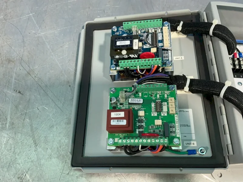 FORTVILLE FEEDERS FC-93 PLUS FEEDER CONTROL  -  121-8480