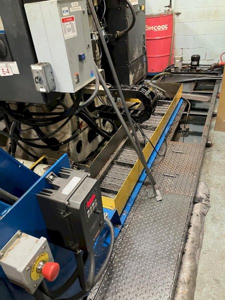 OKK VM7 Vertical Machining Center