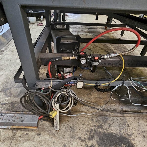 TRU CUT CNC PLASMA CUTTING TABLE W/ HYPERTHERM PLASMA CUTTER. STOCK # 0560325.