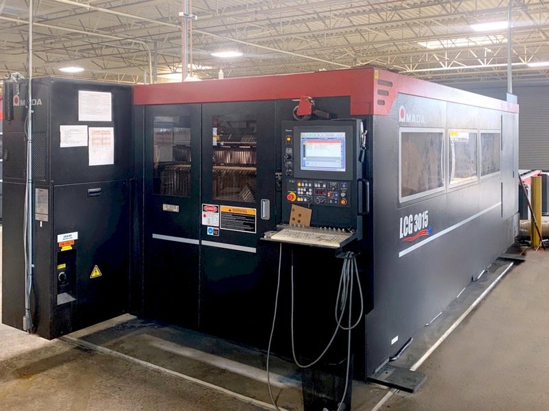 Amada LCG-3015 CO2 Laser