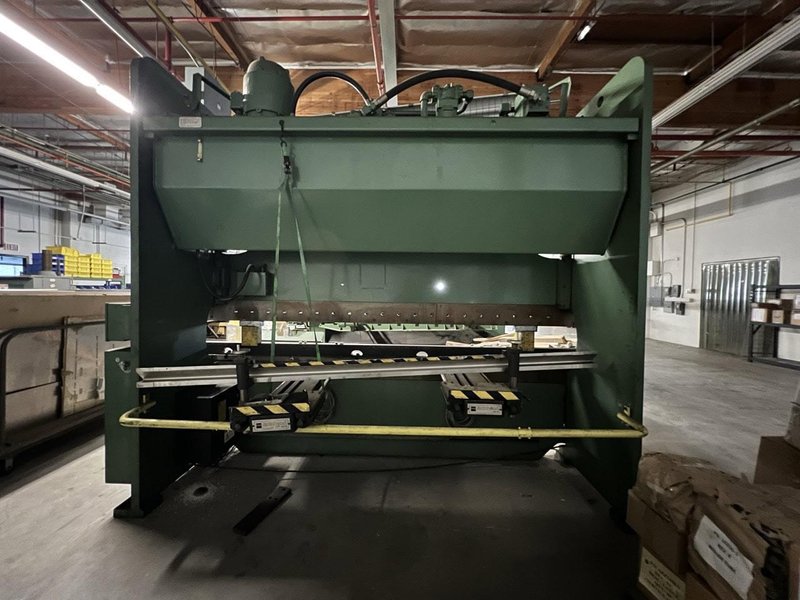 175 Ton x 12′ Cincinnati 175CB10 CNC Hydraulic Press Brake – Hurco Autobend Control