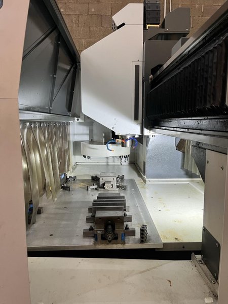 Haas GR-510 Gantry Router, 2021 – Coolant System, Remote Jog Handle