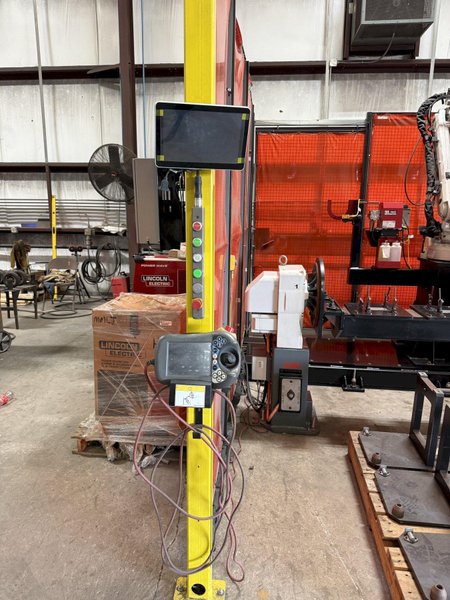 LINCOLN ELECTRIC ROBOT WELDING SYSTEM WITH ABB 6 AXIS ROBOT, 300 KG HEAD AND TAILSTOCK, LINCOLN R450 WELDING, 2021
