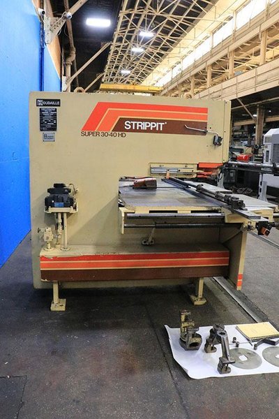 40 TON STRIPPIT HYDRAULIC SINGLE END PUNCH FABRICATOR MODEL 30/40 HD