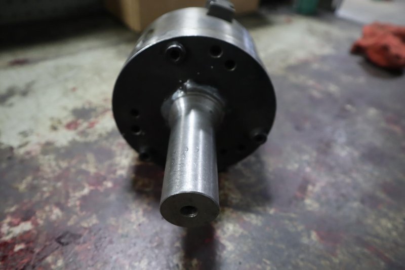 6" 4-Jaw &amp; 5" 3-Jaw Chuck- Auction Item