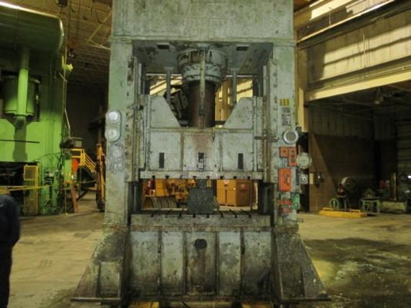 200 TON VERSON # 200-HD1-60T HOUSING TYPE HYDRAULIC PRESS