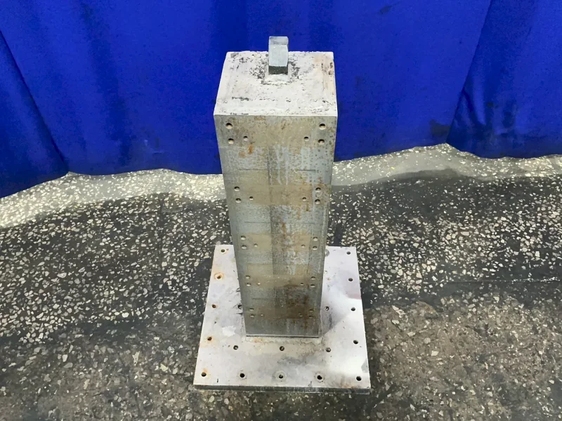 8”X8”X30” TOWER, 18”X18”X1.5” BASE CLAMPING TOWER TOMBSTONE
