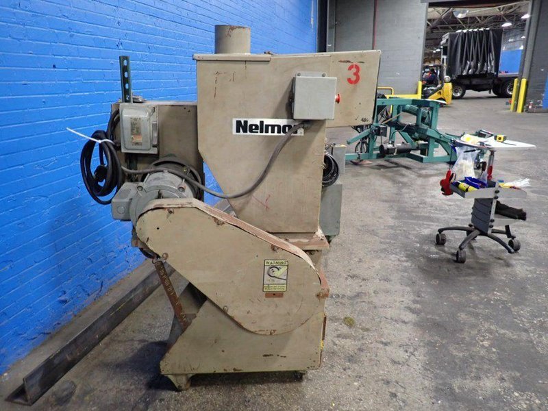 NELMORE 21" X 18" X 11" PLASTIC GRANULATOR  -  G1012M1
