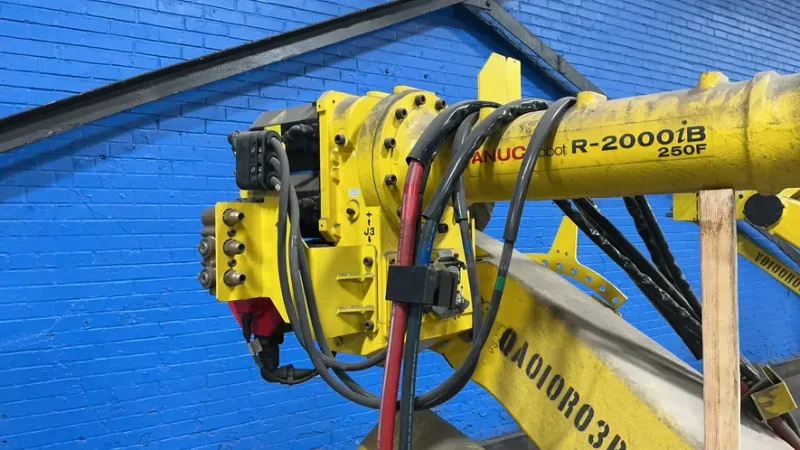 FANUC ROBOT ARM  -  R-2000IB/250F