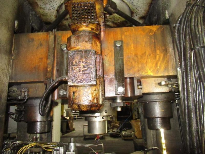 300 TON KIESSELBACH STRAIGHT SIDE HYDRAULIC PRESS: STOCK #12327